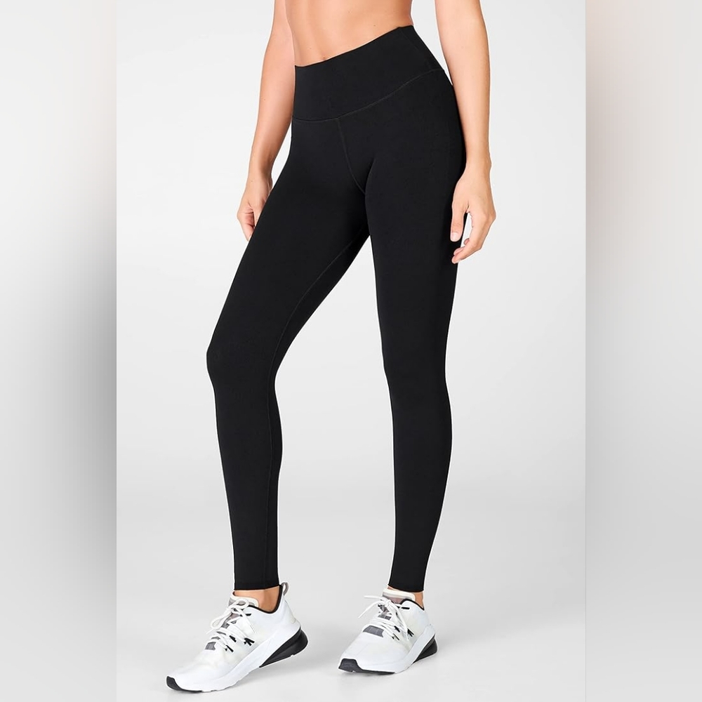 Fabletics High Waisted Sculpknit Classic Leggings Size Medium New
